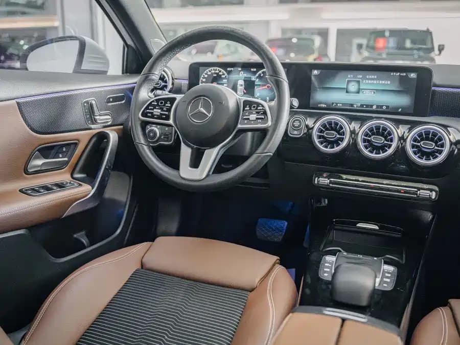 Mercedes A-Class - фото 20