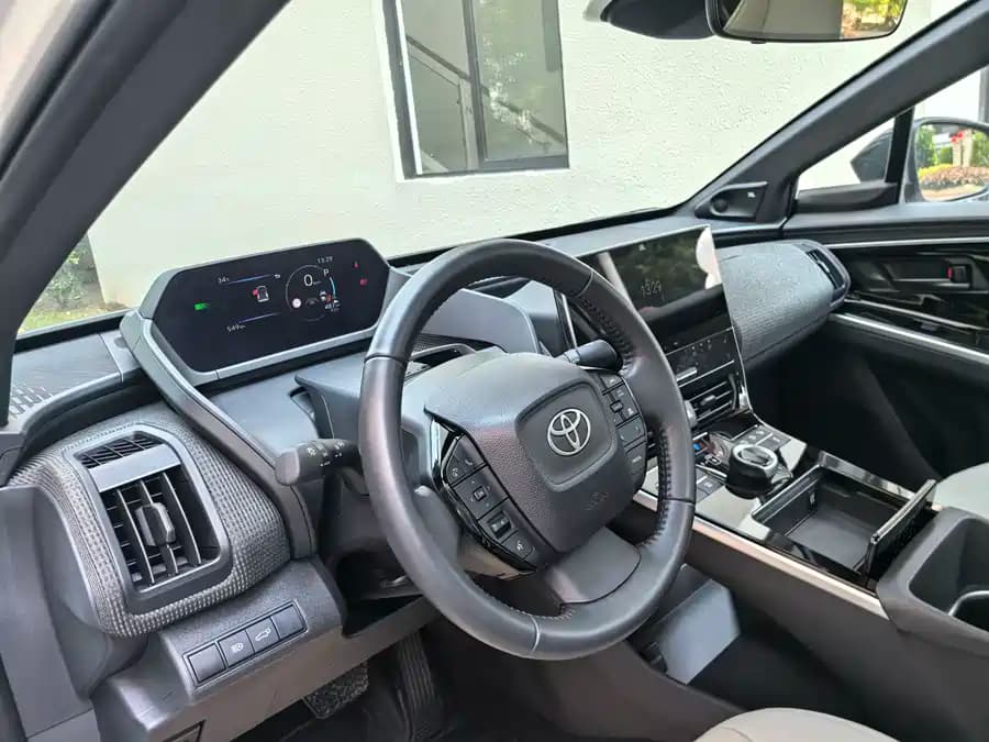 Toyota Bozhi - фото 12