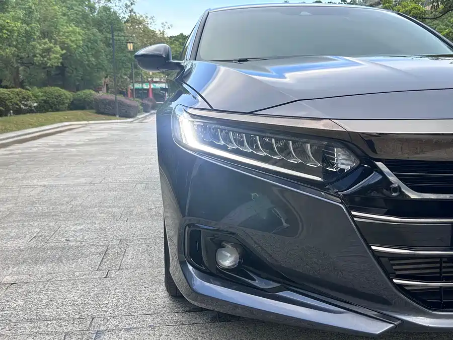 Honda Accord - фото 9