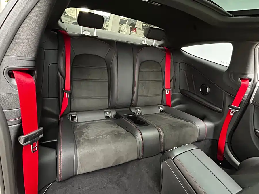 Mercedes C-Class - фото 21